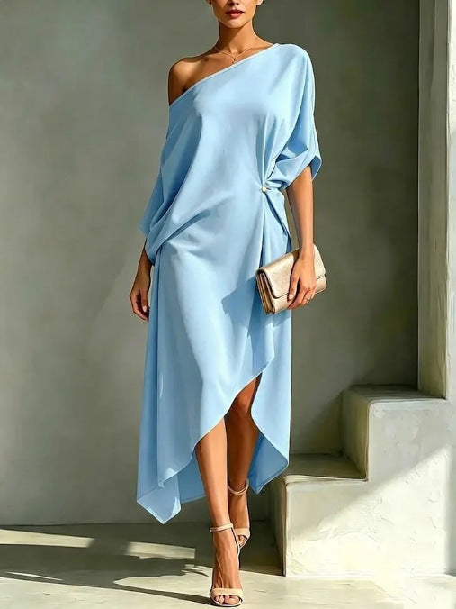Robe Asymétrique Élégante