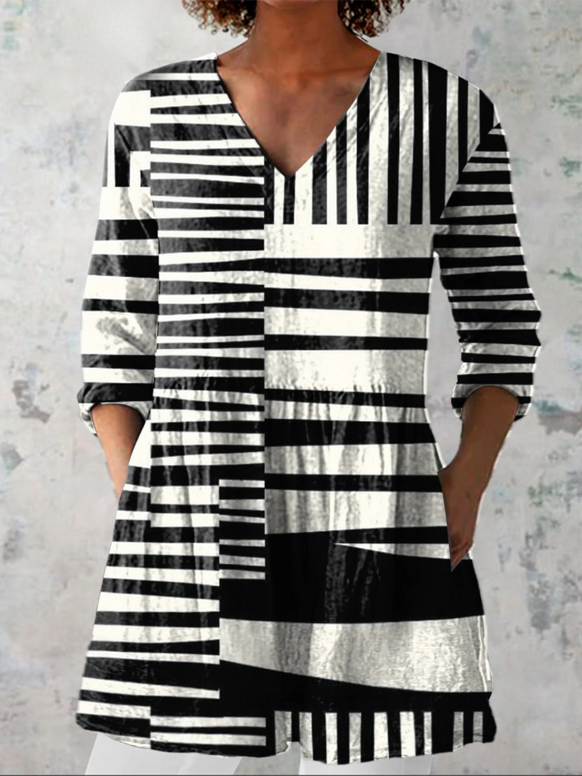 AliceLeon™ | Blouse longue à col en V