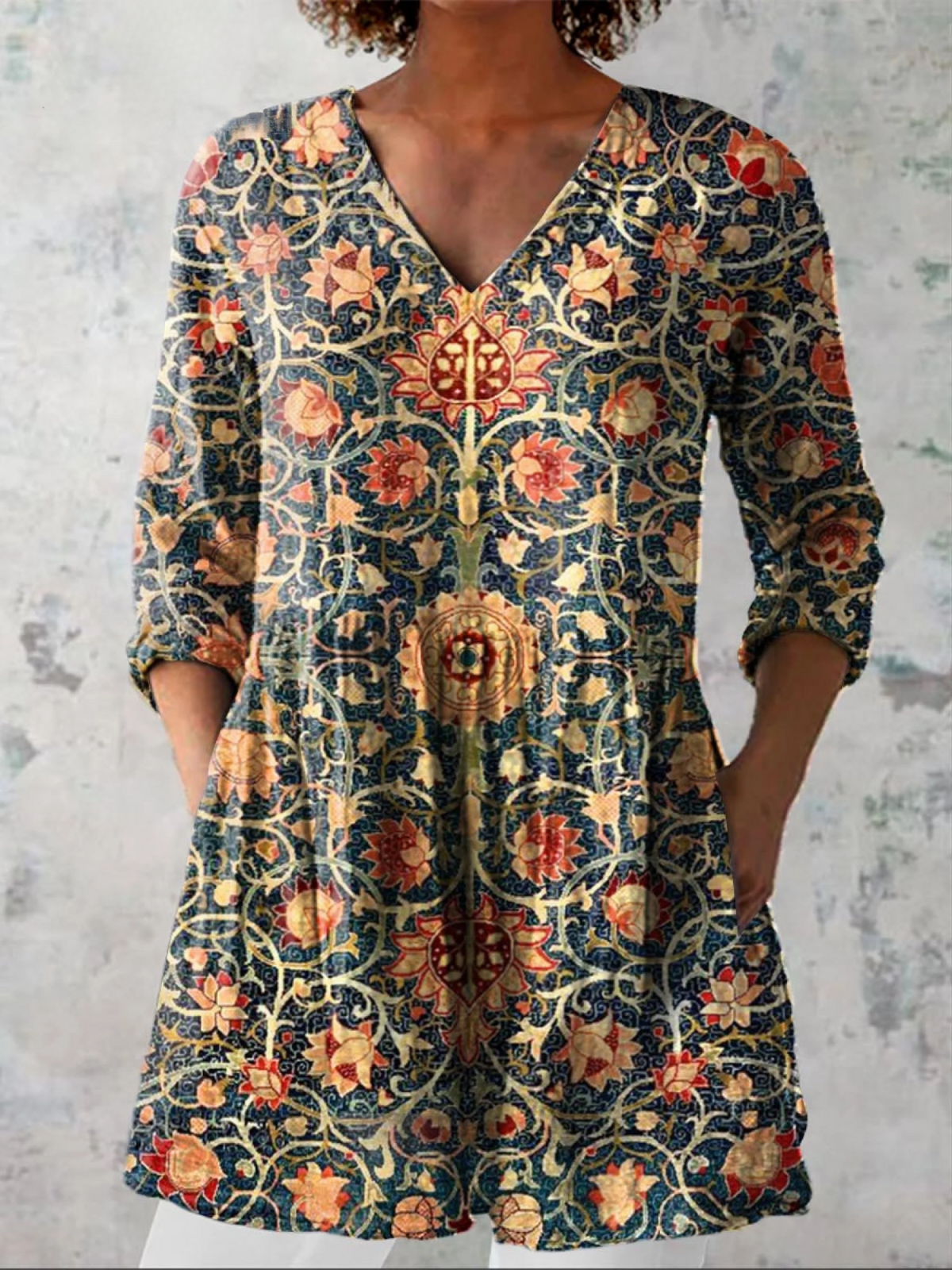 AliceLeon™ | Blouse longue à col en V