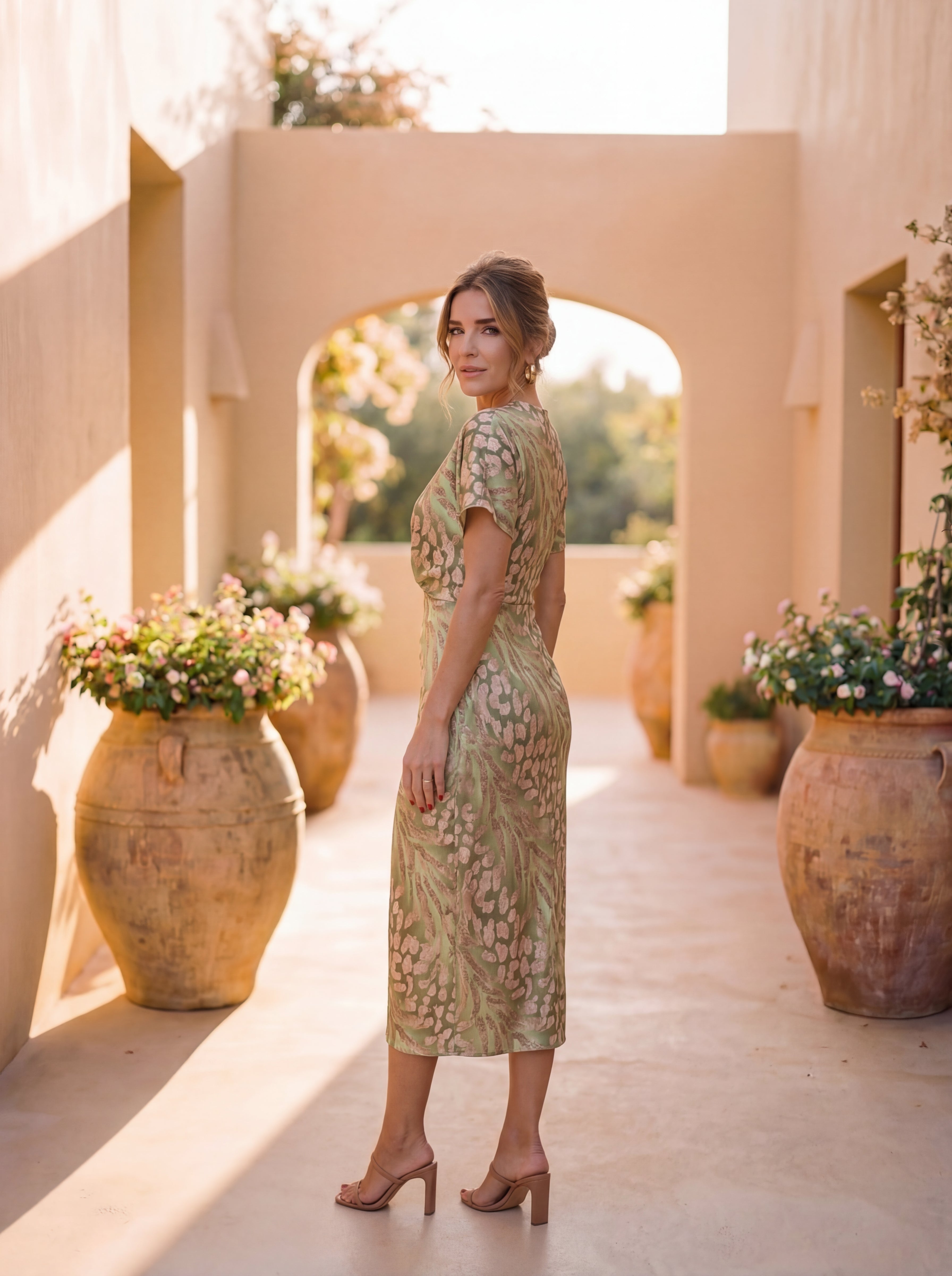 Robe midi nouée
