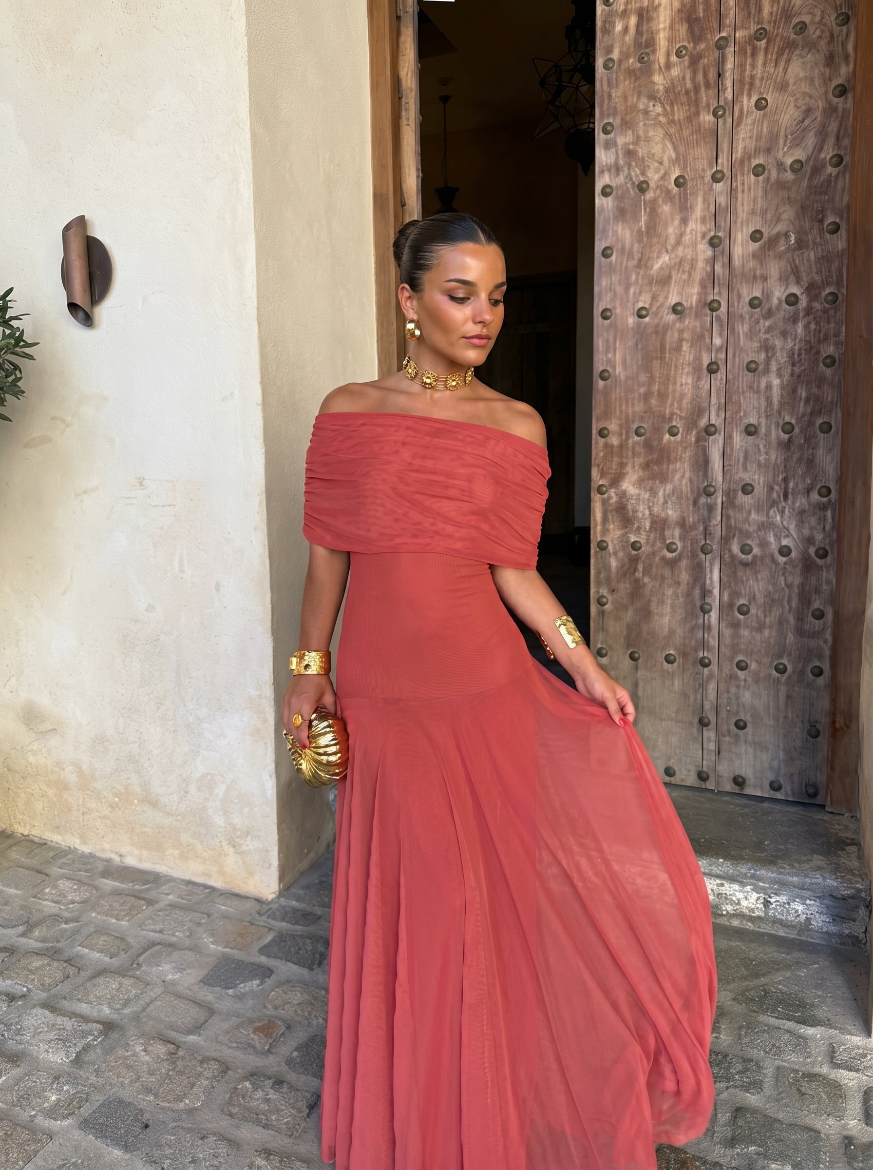 Robe Toledo disponible en 3 teintes
